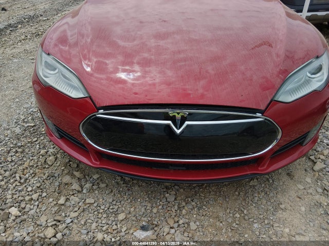 Продажа на аукционе авто 2016 Tesla Model S 60/70/75/85, vin: 5YJSA1E18GF135834, номер лота: 44841290