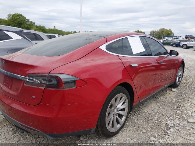 Продажа на аукционе авто 2016 Tesla Model S 60/70/75/85, vin: 5YJSA1E18GF135834, номер лота: 44841290