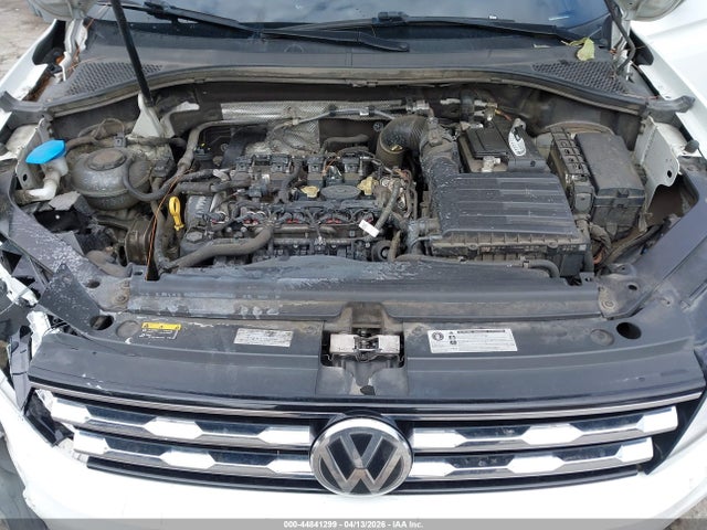 3VV3B7AX4KM049084 Volkswagen Tiguan 2.0t Se/2.0t Sel/2.0t Sel R-line/2.0t Sel R-line Black