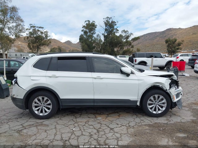 3VV3B7AX4KM049084 Volkswagen Tiguan 2.0t Se/2.0t Sel/2.0t Sel R-line/2.0t Sel R-line Black