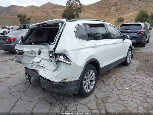 3VV3B7AX4KM049084 Volkswagen Tiguan 2.0t Se/2.0t Sel/2.0t Sel R-line/2.0t Sel R-line Black