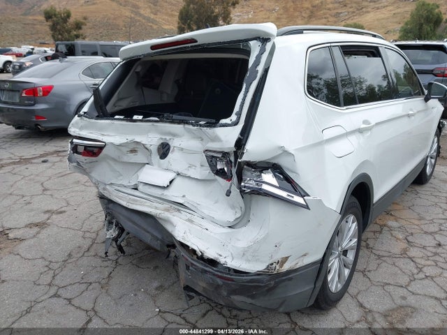 3VV3B7AX4KM049084 Volkswagen Tiguan 2.0t Se/2.0t Sel/2.0t Sel R-line/2.0t Sel R-line Black