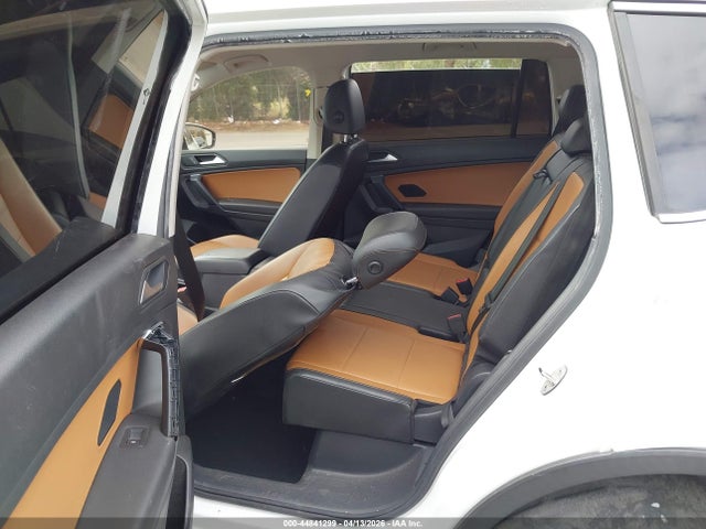 3VV3B7AX4KM049084 Volkswagen Tiguan 2.0t Se/2.0t Sel/2.0t Sel R-line/2.0t Sel R-line Black