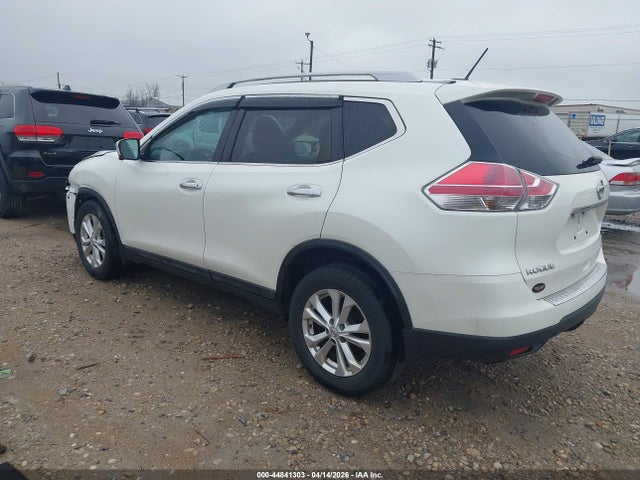 2015 Nissan Rogue Sv მანქანა იყიდება აუქციონზე, vin: 5N1AT2MV8FC838664, აუქციონის ნომერი: 44841303