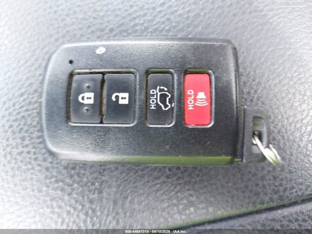 2019 Toyota Highlander Limited Platinum მანქანა იყიდება აუქციონზე, vin: 5TDDZRFH2KS993865, აუქციონის ნომერი: 44841314