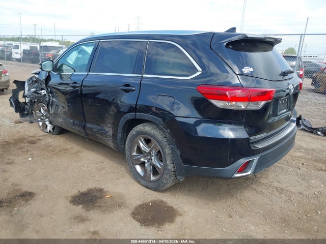 2019 Toyota Highlander Limited Platinum მანქანა იყიდება აუქციონზე, vin: 5TDDZRFH2KS993865, აუქციონის ნომერი: 44841314