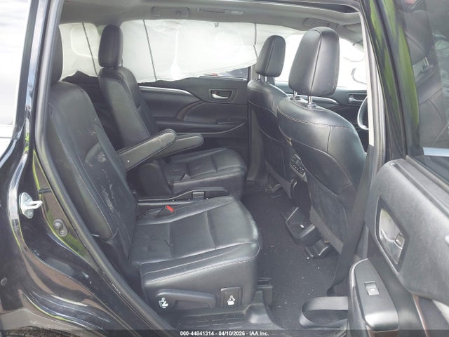 2019 Toyota Highlander Limited Platinum მანქანა იყიდება აუქციონზე, vin: 5TDDZRFH2KS993865, აუქციონის ნომერი: 44841314