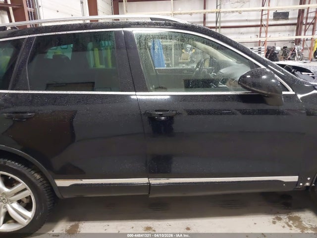 Продаж на аукціоні авто 2011 Volkswagen Touareg Tdi Executive, vin: WVGFK9BP9BD004025, номер лоту: 44841321