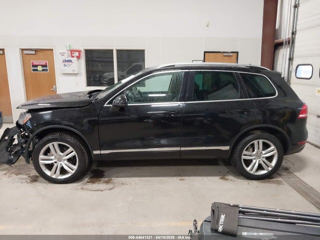 Продаж на аукціоні авто 2011 Volkswagen Touareg Tdi Executive, vin: WVGFK9BP9BD004025, номер лоту: 44841321