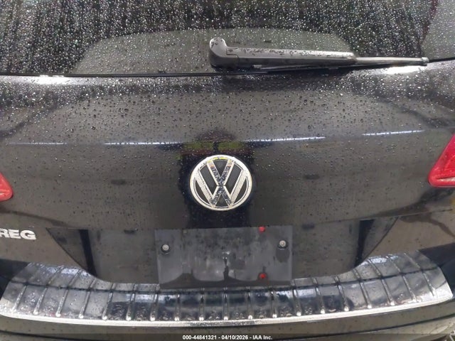 Продаж на аукціоні авто 2011 Volkswagen Touareg Tdi Executive, vin: WVGFK9BP9BD004025, номер лоту: 44841321