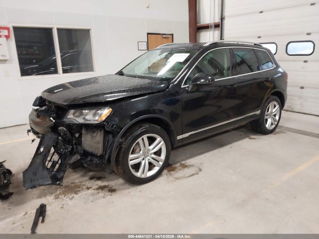 Продаж на аукціоні авто 2011 Volkswagen Touareg Tdi Executive, vin: WVGFK9BP9BD004025, номер лоту: 44841321