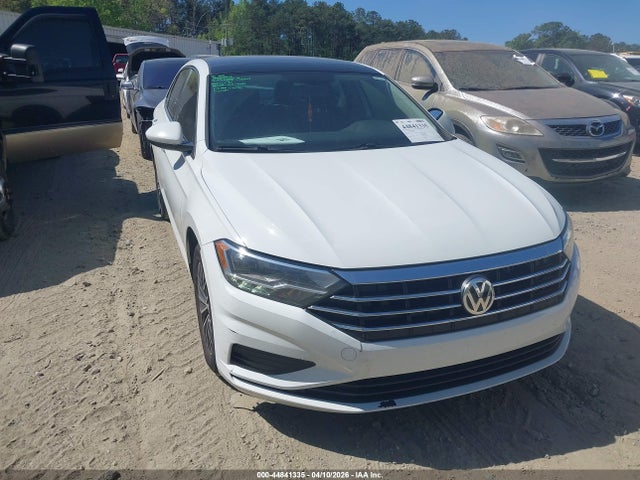 Продажа на аукционе авто 2019 Volkswagen Jetta 1.4t R-line/1.4t S/1.4t Se, vin: 3VWCB7BU1KM254930, номер лота: 44841335