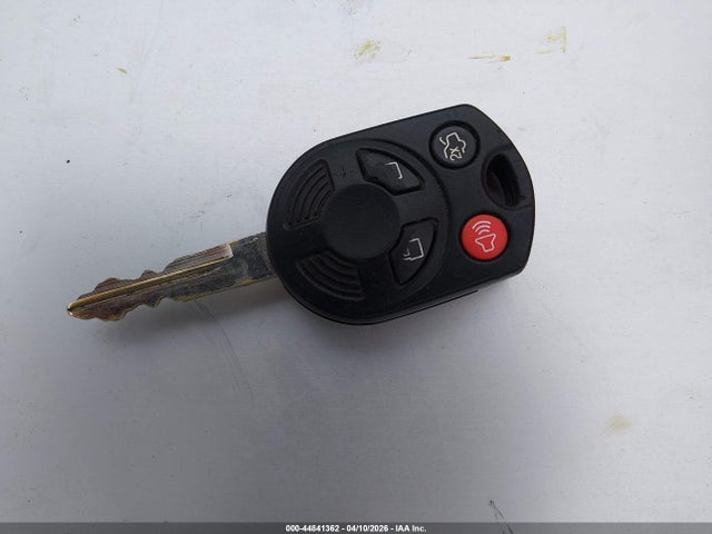 44841362 :رقم المزاد ، 1FMCU94178KB83305 vin ، 2008 Ford Escape Limited مزاد بيع