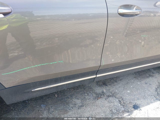 W1N4M4HB6LW044811 Mercedes-Benz Glb 250 4matic