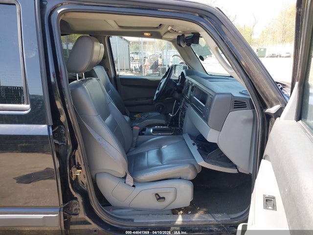 44841369 :رقم المزاد ، 1J8HG48K36C214718 vin ، 2006 Jeep Commander مزاد بيع