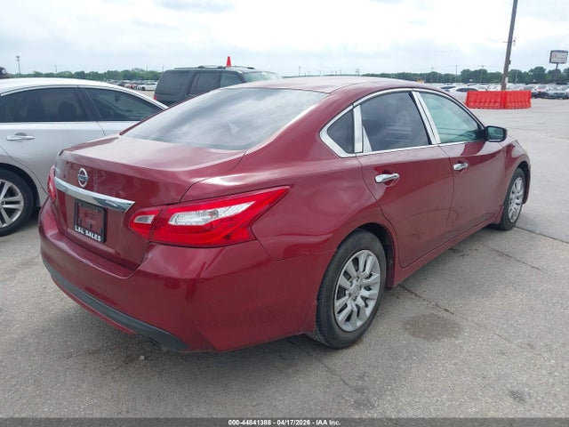 1N4AL3AP2HN341493 Nissan Altima 2.5 S