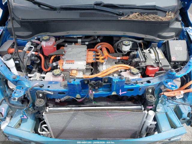 1G1FY6S05P4109777 Chevrolet Bolt Euv Fwd Lt