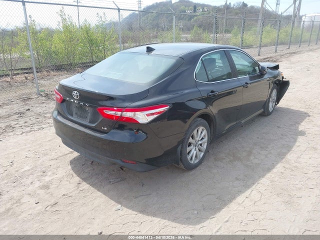 2020 Toyota Camry Le მანქანა იყიდება აუქციონზე, vin: 4T1C11AK3LU896870, აუქციონის ნომერი: 44841413