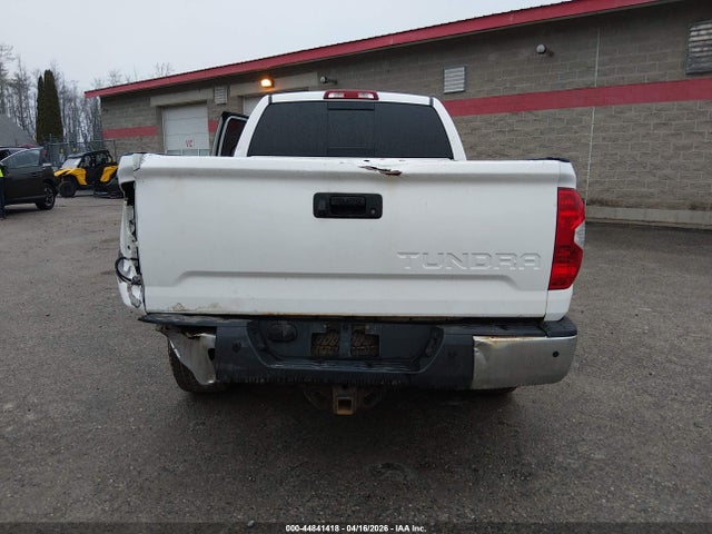 Продажа на аукционе авто 2015 Toyota Tundra Limited 5.7l V8, vin: 5TFBY5F18FX438859, номер лота: 44841418