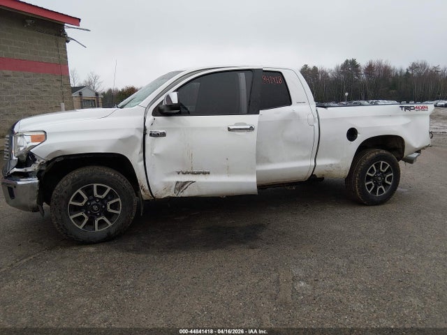 Продажа на аукционе авто 2015 Toyota Tundra Limited 5.7l V8, vin: 5TFBY5F18FX438859, номер лота: 44841418