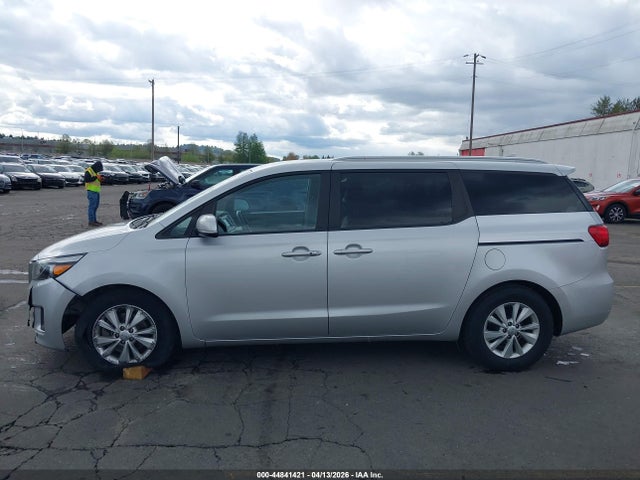 KIA SEDONA LX 2017 KNDMB5C11H6265953 Image 14