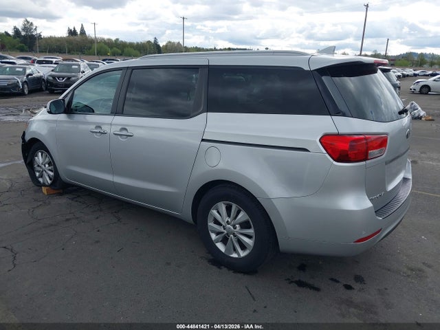 KIA SEDONA LX 2017 KNDMB5C11H6265953 Image 3