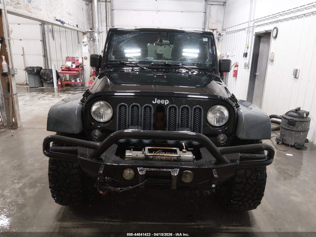 44841422 :رقم المزاد ، 1C4BJWDGXEL219909 vin ، 2014 Jeep Wrangler Unlimited Sport مزاد بيع