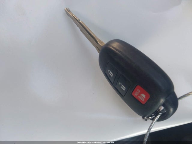 Scion XB 2014 JTLZE4FE0EJ050955 Image 11