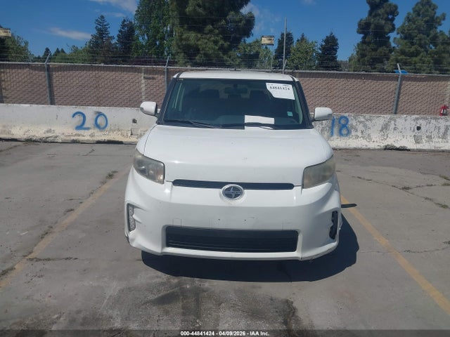 Scion XB 2014 JTLZE4FE0EJ050955 Image 12