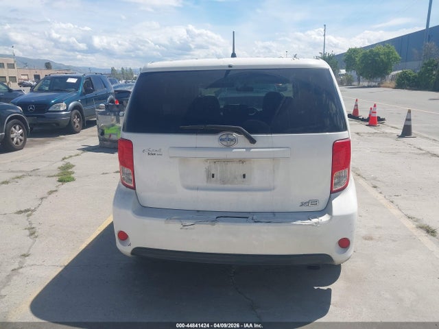 Scion XB 2014 JTLZE4FE0EJ050955 Image 16