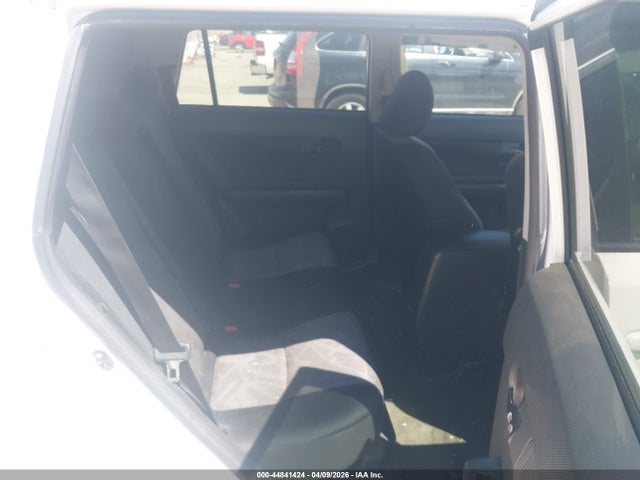 Scion XB 2014 JTLZE4FE0EJ050955 Image 8