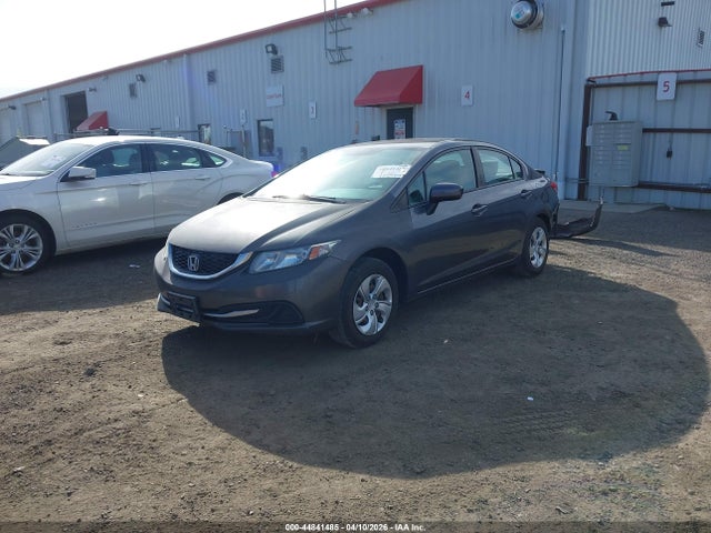 Продажа на аукционе авто 2015 Honda Civic Lx, vin: 2HGFB2F58FH531374, номер лота: 44841485
