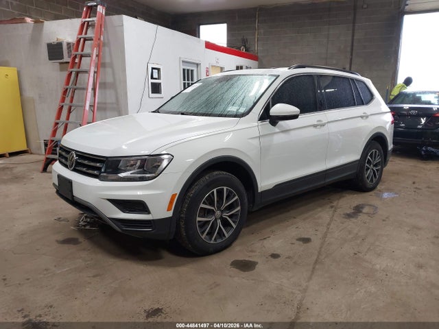 2019 VOLKSWAGEN TIGUAN 3VV3B7AX0KM131989 Photo 1