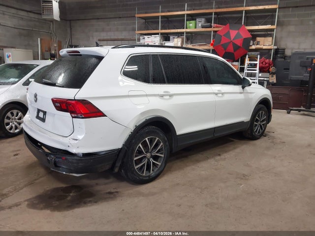 2019 VOLKSWAGEN TIGUAN 3VV3B7AX0KM131989 Photo 3