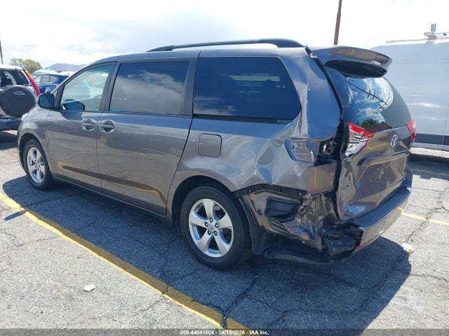 Toyota Sienna Le 8 Passenger 2015 5TDKK3DC4FS537307 Image 3