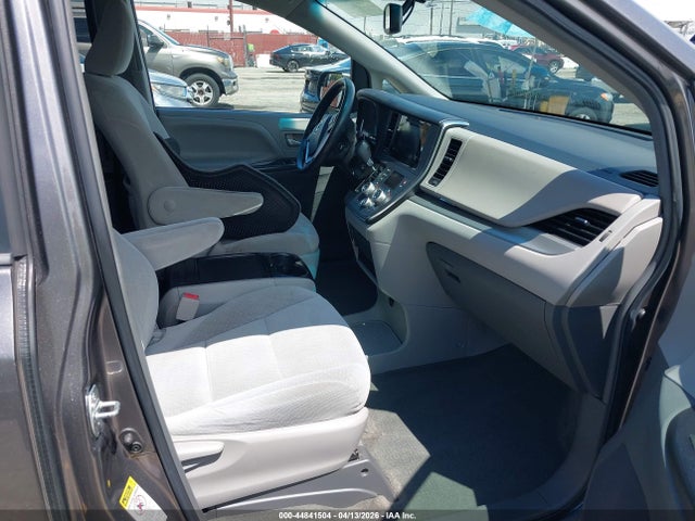 Toyota Sienna Le 8 Passenger 2015 5TDKK3DC4FS537307 Image 5
