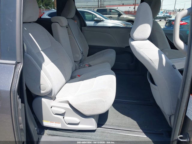 Toyota Sienna Le 8 Passenger 2015 5TDKK3DC4FS537307 Image 8