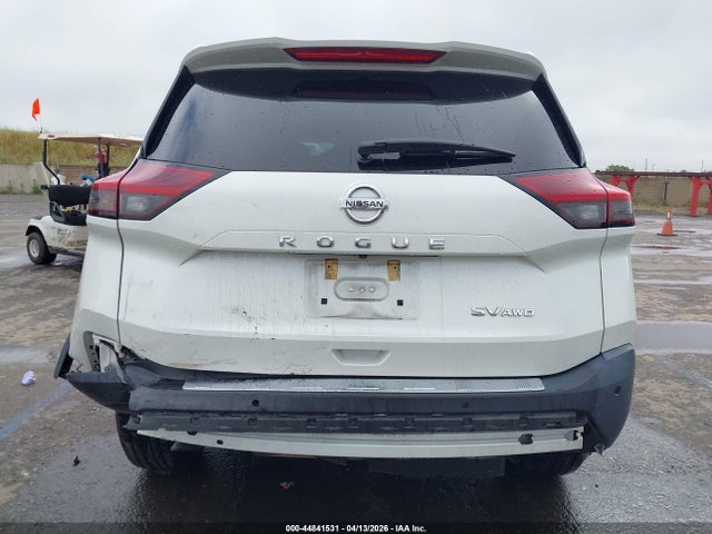 5N1AT3BB8MC735112 Nissan Rogue Sv Intelligent Awd