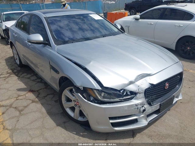 2017 JAGUAR XE SAJAE4BN8HA952807