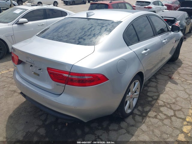 2017 JAGUAR XE SAJAE4BN8HA952807 Photo 3