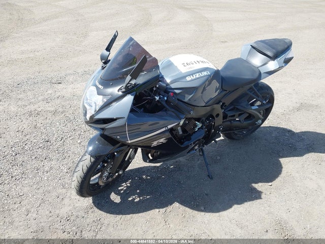 Suzuki GSX-R600 2025 JS1GN7FA5S7101404 Image 2