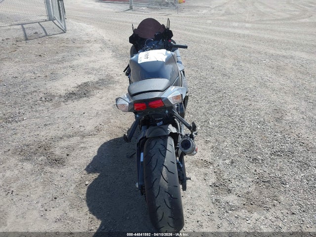 Suzuki GSX-R600 2025 JS1GN7FA5S7101404 Image 6