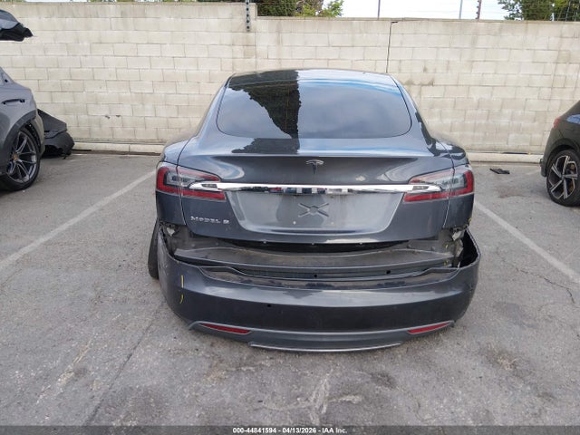 Tesla Model S 60d/70d/75d/85d/90d 2016 5YJSA1E2XGF127873 Image 17