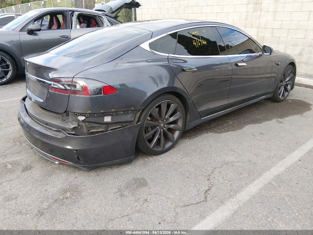 Tesla Model S 60d/70d/75d/85d/90d 2016 5YJSA1E2XGF127873 Image 4