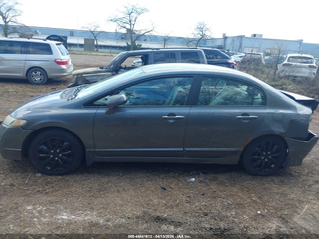 44841612 :رقم المزاد ، 19XFA1F58AE025494 vin ، 2010 Honda Civic Lx مزاد بيع