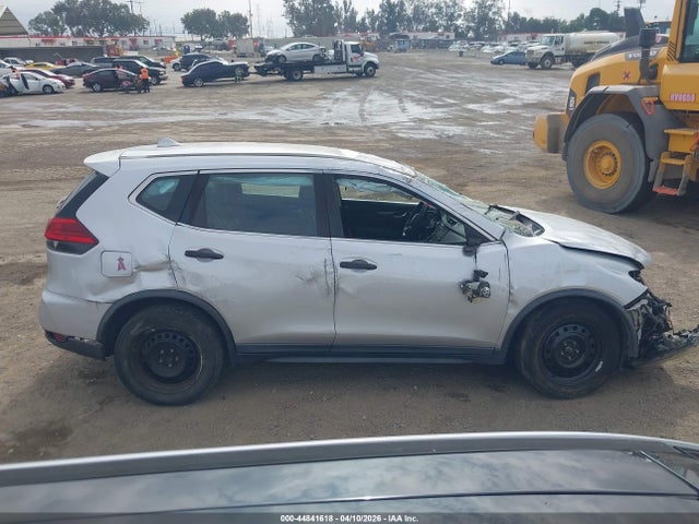 KNMAT2MT3HP581184 Nissan ROGUE S