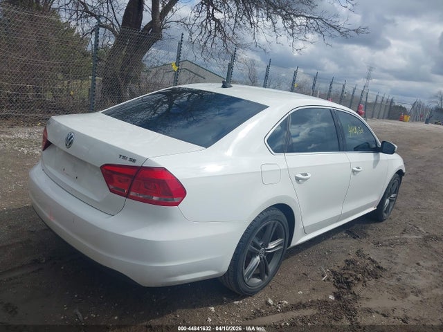 Aukcja sprzedaży 2015 Volkswagen Passat 1.8t Se, vin: 1VWBS7A32FC014426, numer aukcji: 44841632