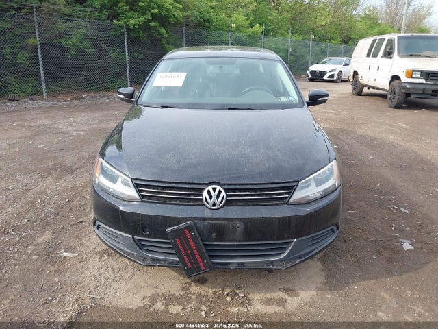 44841633 :رقم المزاد ، 3VWDP7AJ1DM351156 vin ، 2013 Volkswagen Jetta Se مزاد بيع