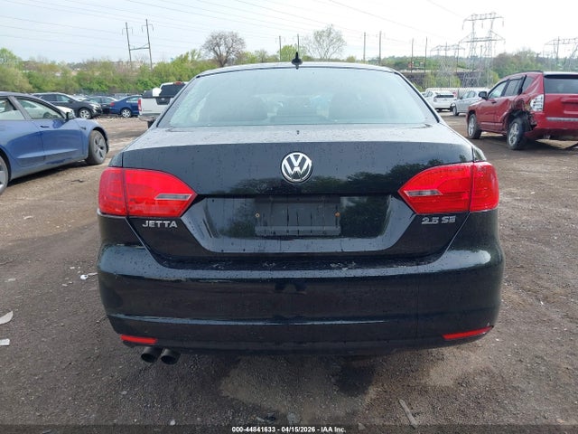44841633 :رقم المزاد ، 3VWDP7AJ1DM351156 vin ، 2013 Volkswagen Jetta Se مزاد بيع