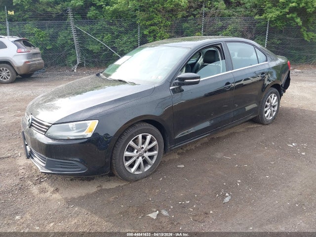 44841633 :رقم المزاد ، 3VWDP7AJ1DM351156 vin ، 2013 Volkswagen Jetta Se مزاد بيع